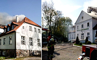 Pożar XVIII-wiecznego Dworu w Bieniaszach koło Miłakowa. Strażacy walczyli z ogniem przez 6,5 godziny